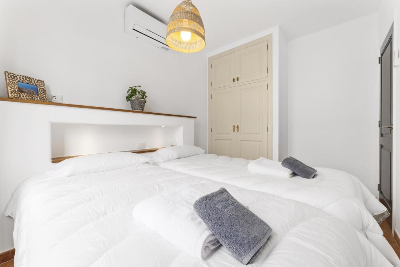 Villa 4 - Vipvipvillas Тиас Экстерьер фото