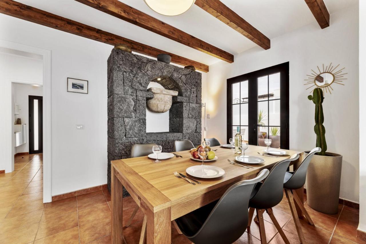 Villa 4 - Vipvipvillas Тиас Экстерьер фото